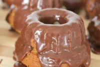 Mini Orange Bundt Cakes with Nutella Chocolate Glaze