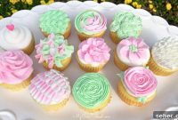 How to Decorate Cupcakes for Beginners