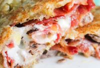Grilled Roast Beef and Bacon Club Sandwich Recipe