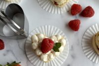 Mini Heart Cakes Made Two Ways