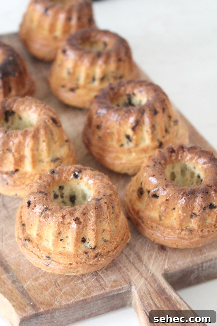 Mini Orange Bundt Cakes with Nutella Chocolate Glaze 8 IMG_5059