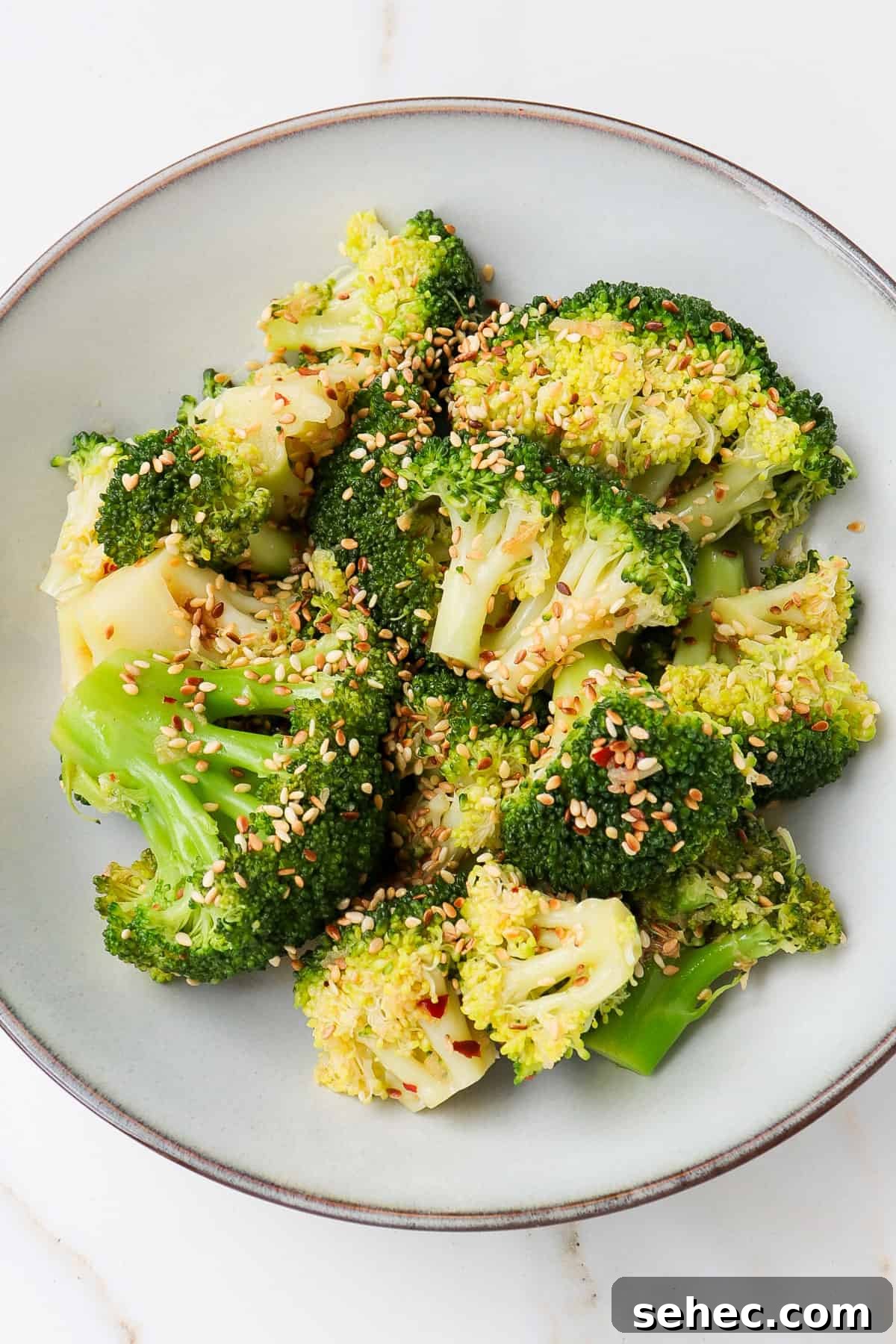 Korean Broccoli Banchan Side Dish Recipe 3 Close up shot of broccoli banchan.