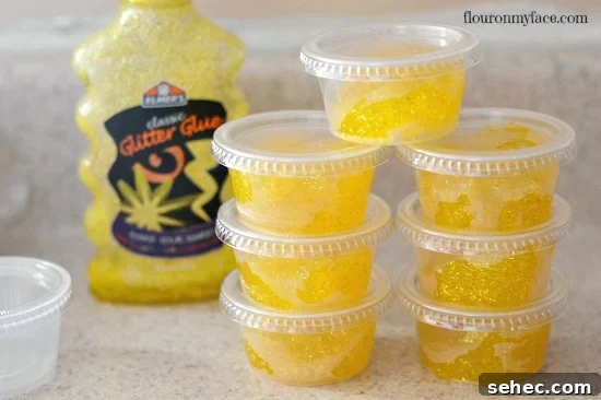 How to make DIY Glitter Goo Party Favors glitter slime, glitter goo, diy party favors, how to make glitter goo, DIY Glitter Goo Party Favors