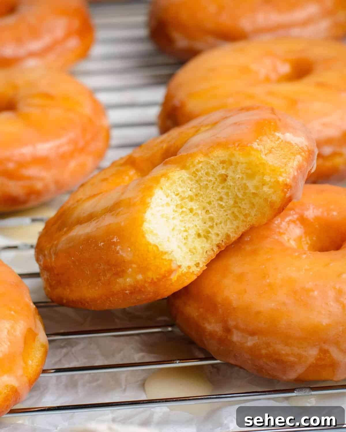 Boston Cream Pie Donuts with Chocolate Glaze 38 Krispy Kreme Donuts Copycat Recipe