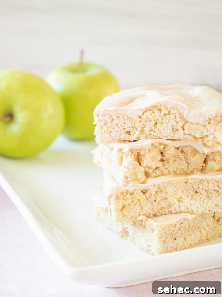 Apple Bars with Pumpkin Pie Spice Glaze 6 Apple Bars with Pumpkin Pie Spice Icing on plate