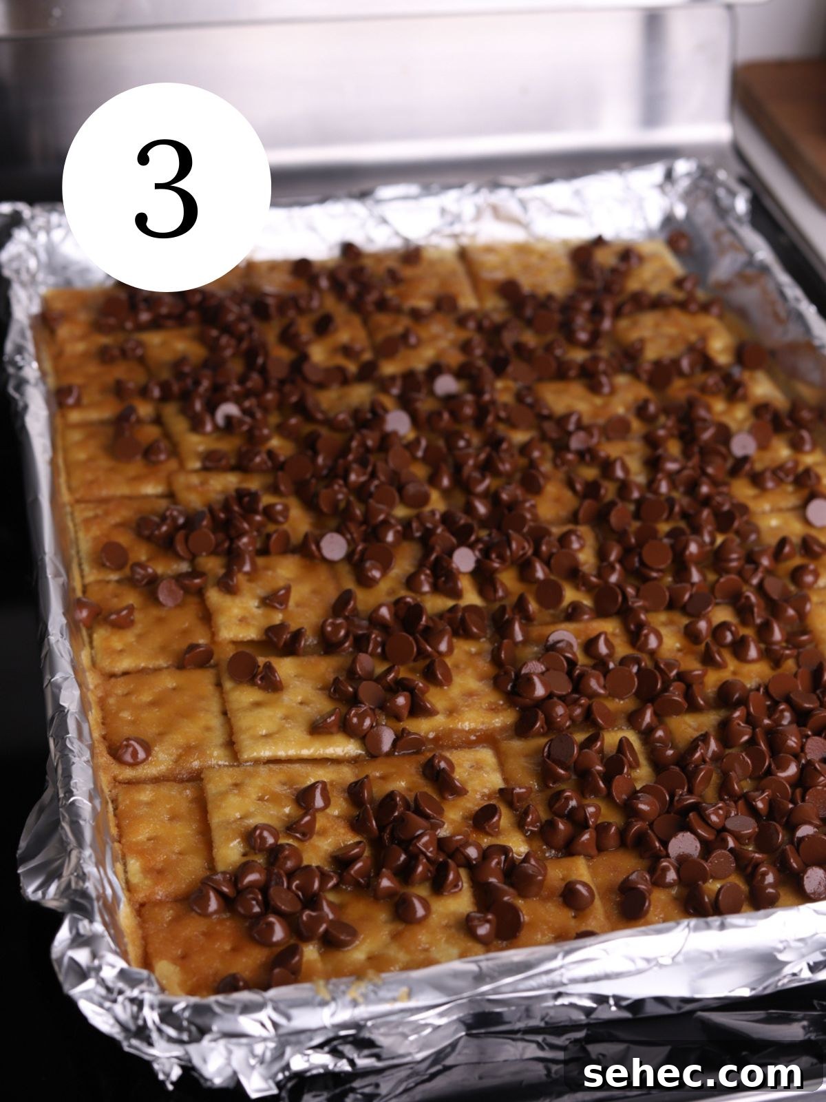 Christmas Crack Saltine Cracker Toffee Recipe 6 Saltine crackers covered with toffee and chocolate chips