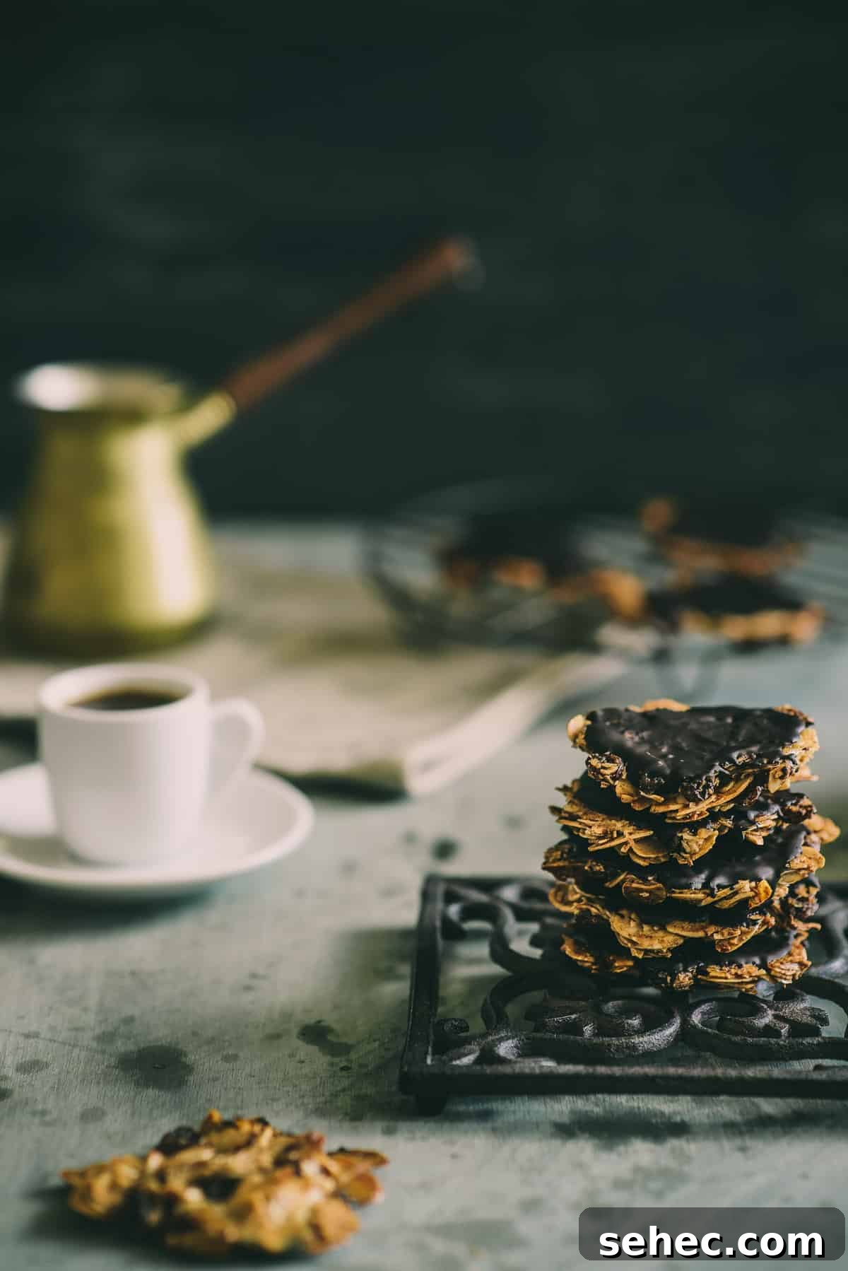 Baklava Florentine Cookies with Pistachios and Honey 5 florentines with baklava spices
