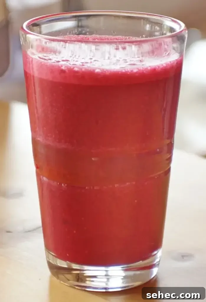 Jingle Juice Punch Recipe for Holiday Parties 2 Festive Jingle Juice holiday punch