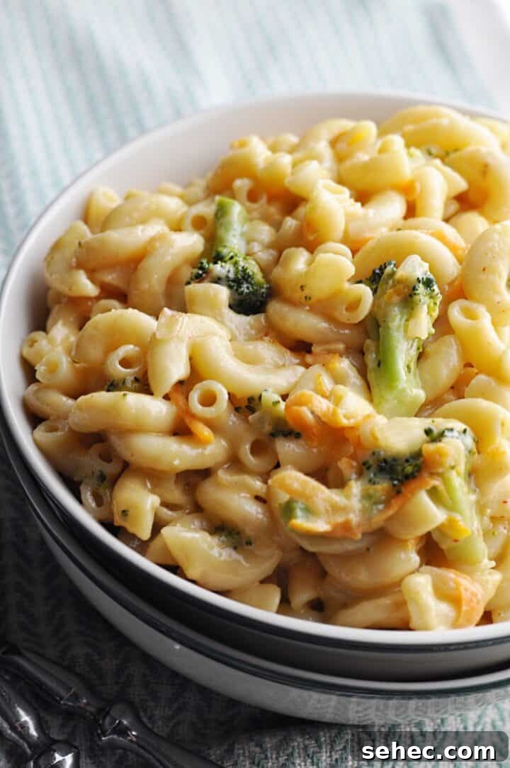 Copycat Panera Broccoli Cheddar Mac and Cheese 2 Creamy broccoli mac and cheese in bowl