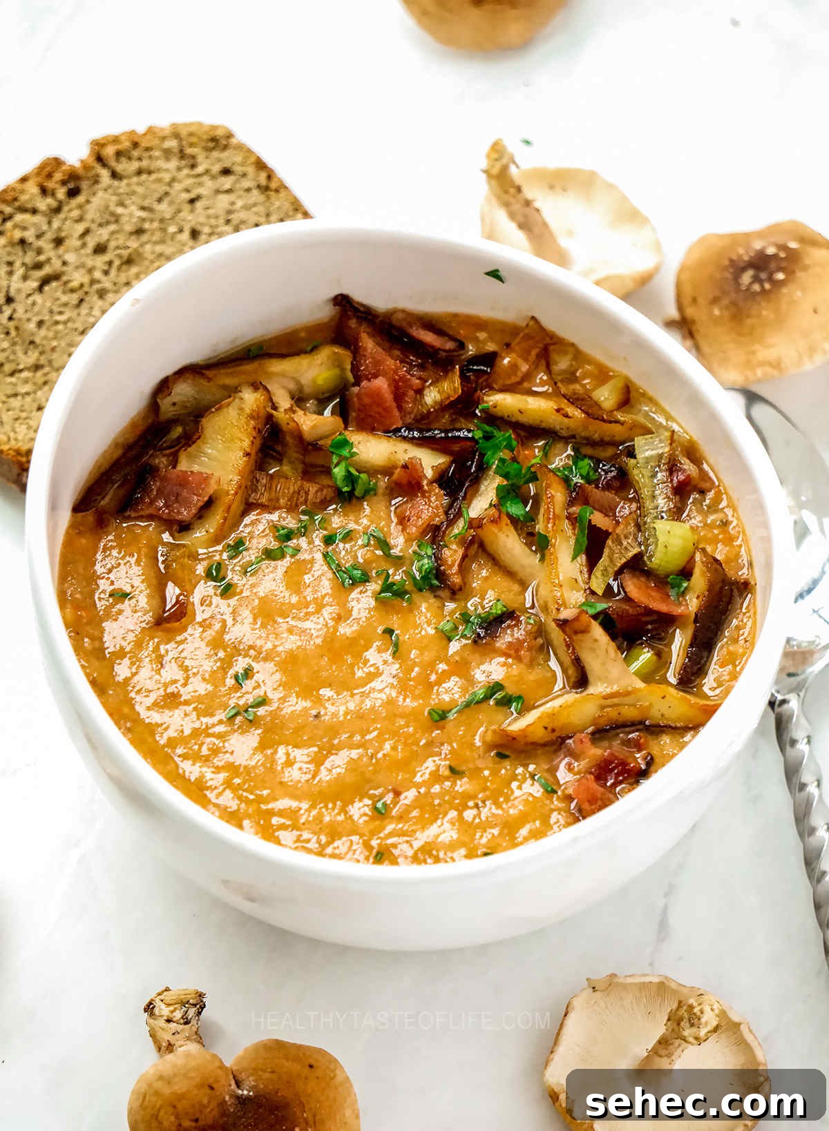 Healthy mushroom soup recipe, dairy free no cream required. This healthy mushroom soup is creamy, gluten free, dairy free and it's made with immune boosting shiitake mushrooms. 